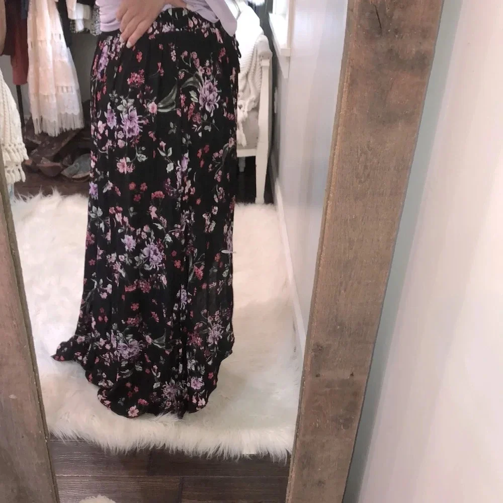 Torrid size 1X black floral shorts/ maxi skirt - Picture 3 of 5